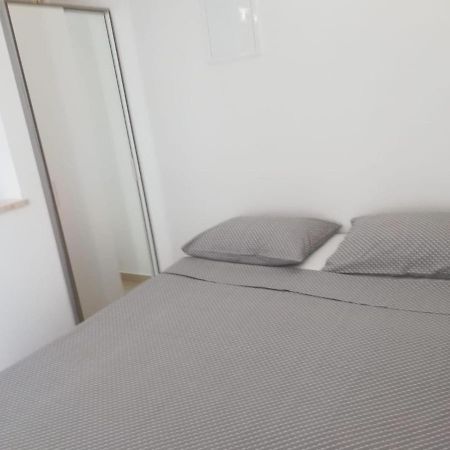Apartment Ivana Punat Exterior photo