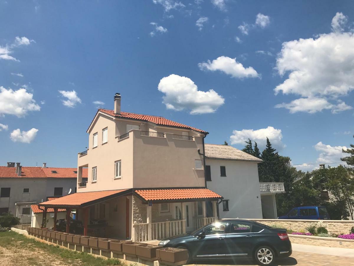 Apartment Ivana Punat Exterior photo