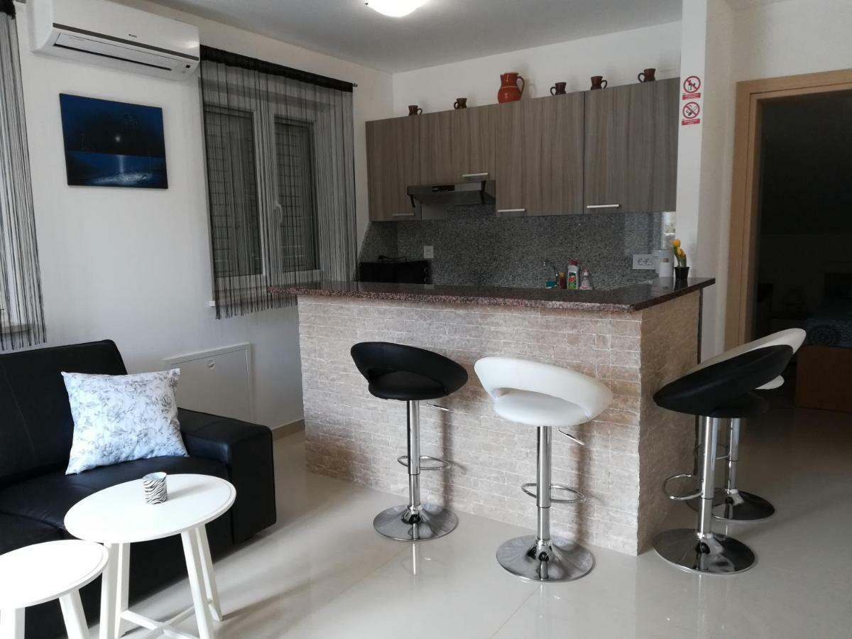 Apartment Ivana Punat Exterior photo